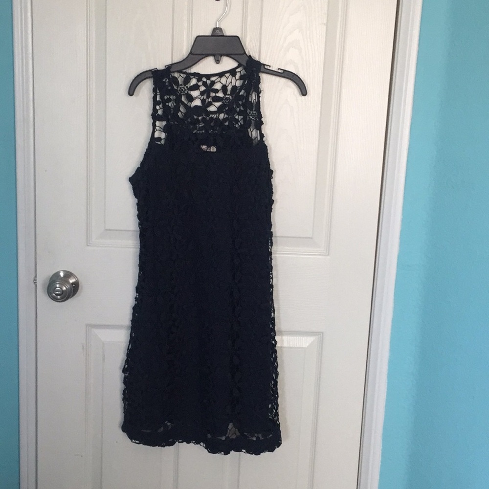 Fitted Flower Lace Dress 💙